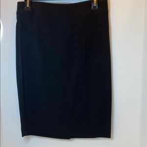 Hollywould sz 5 black knee length pencil skirt